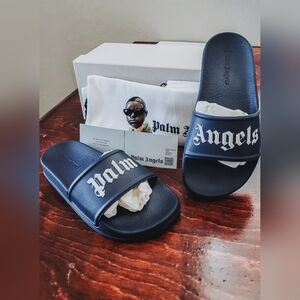 Palm Angels pool slides